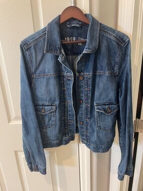 GAP 1969 Medium Blue Denim Jacket
